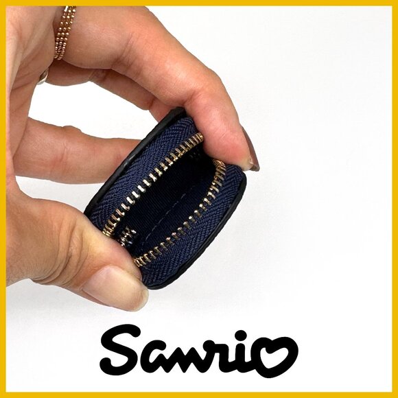 BUY NOW—NEW Hello Kitty Air Tag Holder Bag Charm/ Keychain Pebbled Vegan Leather - Picture 5 of 6